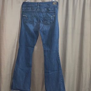 American eagle 🦅 jeans 👖almost bell bottoms .